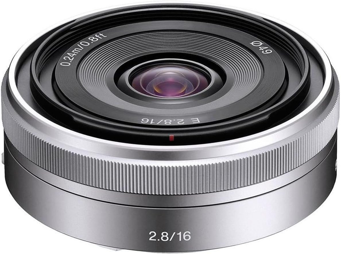 Comparing the Sony SEL16F28: A Wide-Angle Lens Review