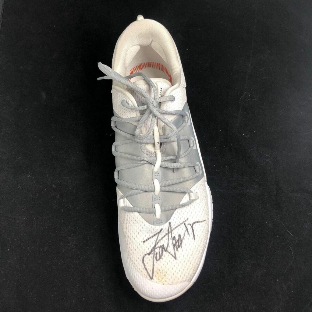 Sports Memorabilia Nikola Jokic Signed Nike Shoe PSA/DNA Denver Nuggets Autographed SZ 15 - Autographed NBA Sneakers